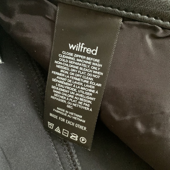 Wilfred BNWT never been worn. Size 16. Vegan leather, buttery soft. So comfy🥰 - Picture 10 of 13